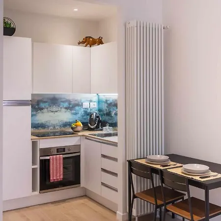 Apartament Camonia Luxury Free Parking 2km Da Bolonia