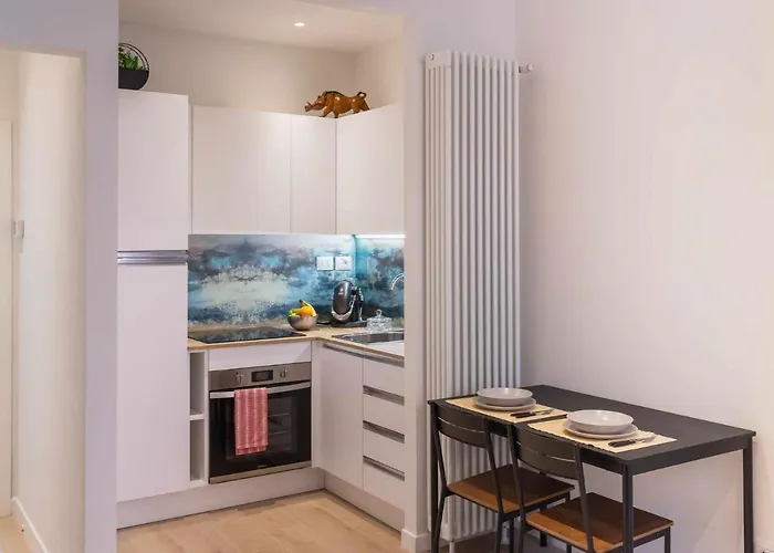 דירה Camonia Luxury Free Parking 2km Da בולוניה