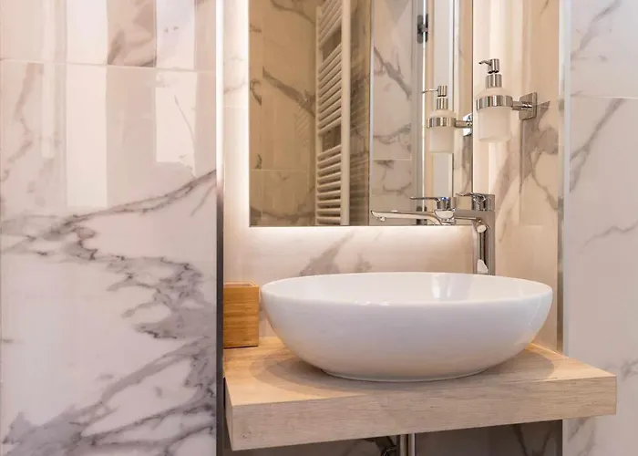 דירה Camonia Luxury Free Parking 2km Da בולוניה