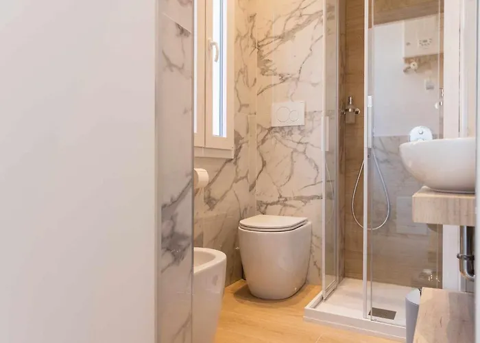 דירה Camonia Luxury Free Parking 2km Da *