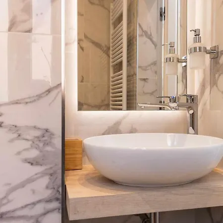 Daire Camonia Luxury Free Parking 2km Da Bolonya