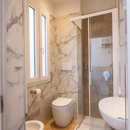 Camonia Luxury Free Parking 2km Da * Bolonya